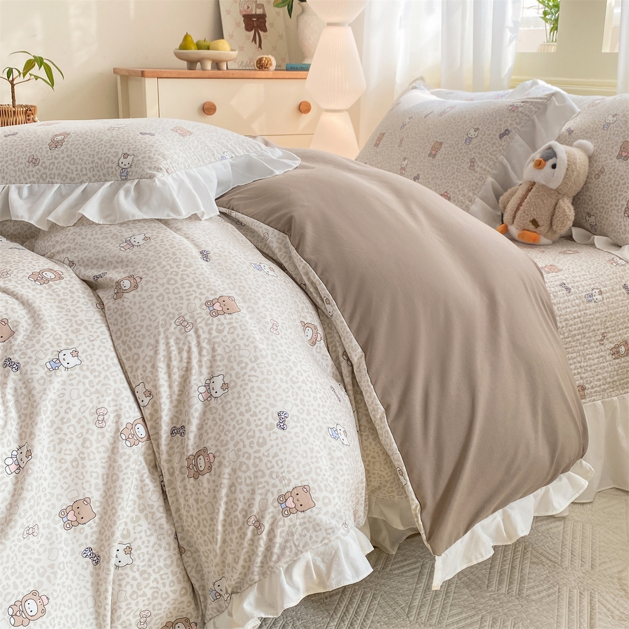 91家纺网 家纺一手货源 找家纺 优贝家纺 2026春夏新款韩系小清新水洗棉古法棉夹棉床盖四件套-风格一 奶咖萌兔