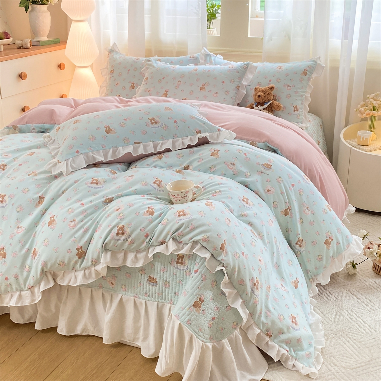 91家纺网 家纺一手货源 找家纺 优贝家纺 2026春夏新款韩系小清新水洗棉古法棉夹棉床盖四件套-风格一 甜心小熊