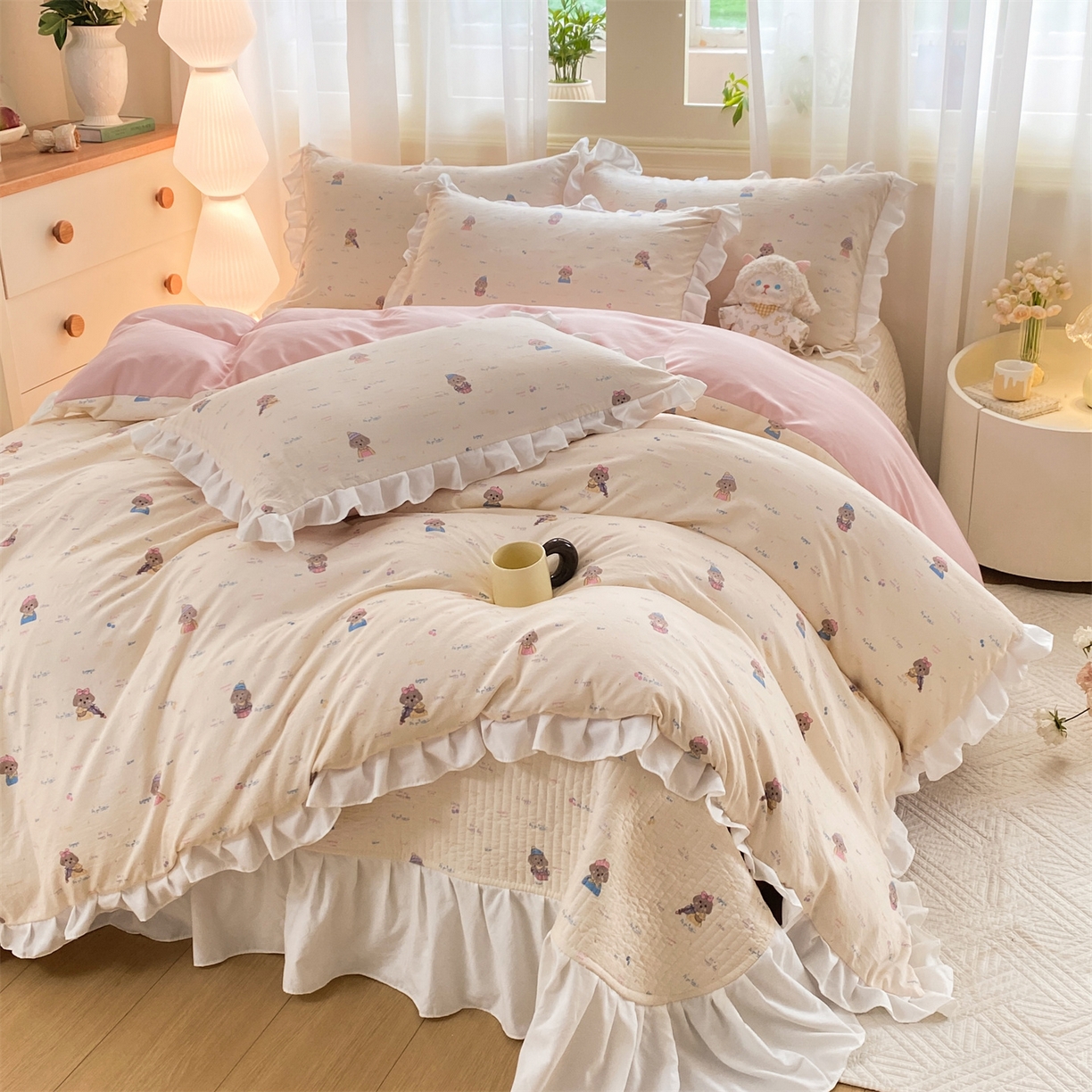 91家纺网 家纺一手货源 找家纺 优贝家纺 2026春夏新款韩系小清新水洗棉古法棉夹棉床盖四件套-风格一 杏芙萌犬