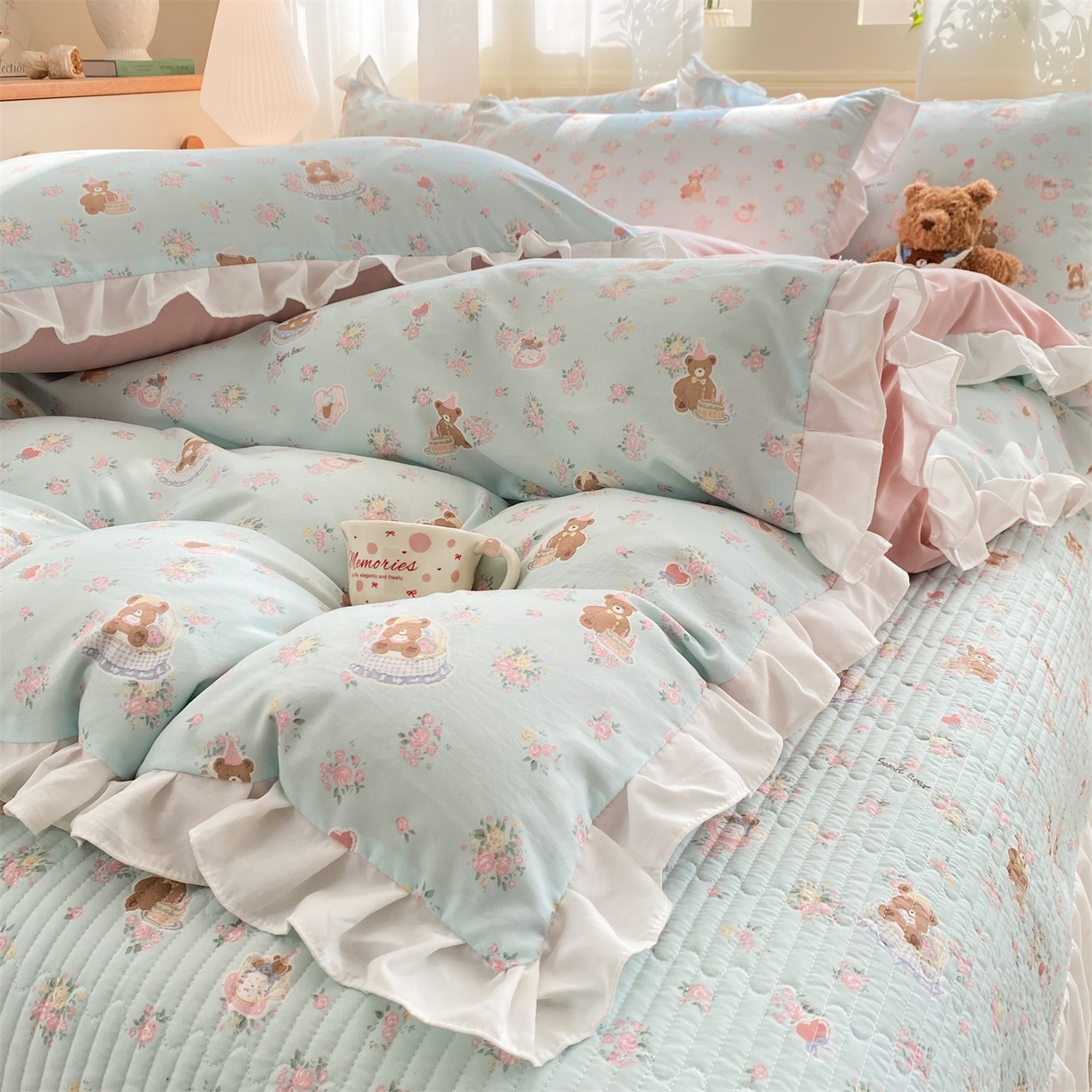 91家纺网 家纺一手货源 找家纺 优贝家纺 2026春夏新款韩系小清新水洗棉古法棉夹棉床盖四件套-风格二 甜心小熊