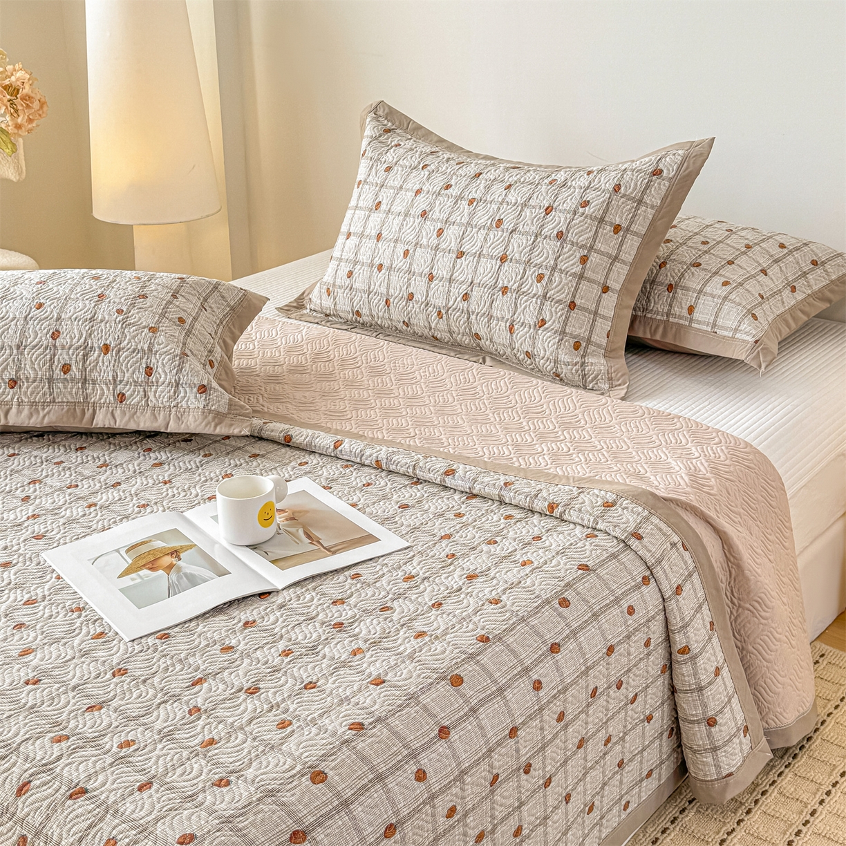 91家纺网 家纺一手货源 找家纺 （总）优贝家纺 2026春夏新款水洗棉小清新印花夹棉多功能床盖三件套