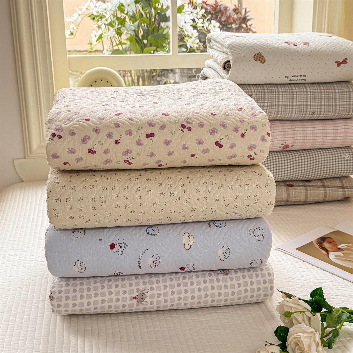 91家纺网 家纺一手货源 找家纺 （总）优贝家纺 2026春夏新款水洗棉小清新印花夹棉多功能床盖三件套