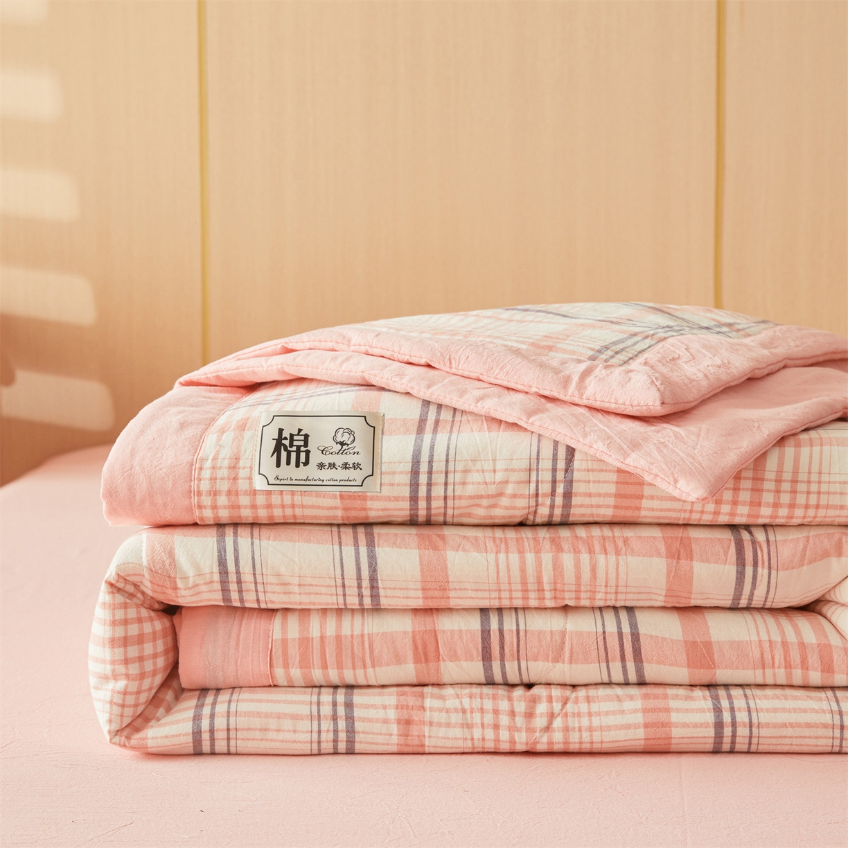 91家纺网 家纺一手货源 找家纺 招财星 2026新款国标无印风纯色100%新疆棉夏被夏凉被空调被棉花夏被棉花被子被芯爆款（含质检报告买家秀包检测） 格韵粉