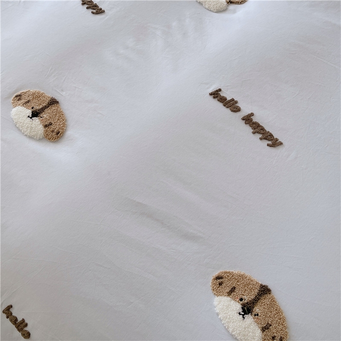 91家纺网 家纺一手货源 找家纺 琪格格纺织 2026新款卡通13372全棉纯棉毛巾绣四件套 hello汪星人 蓝灰