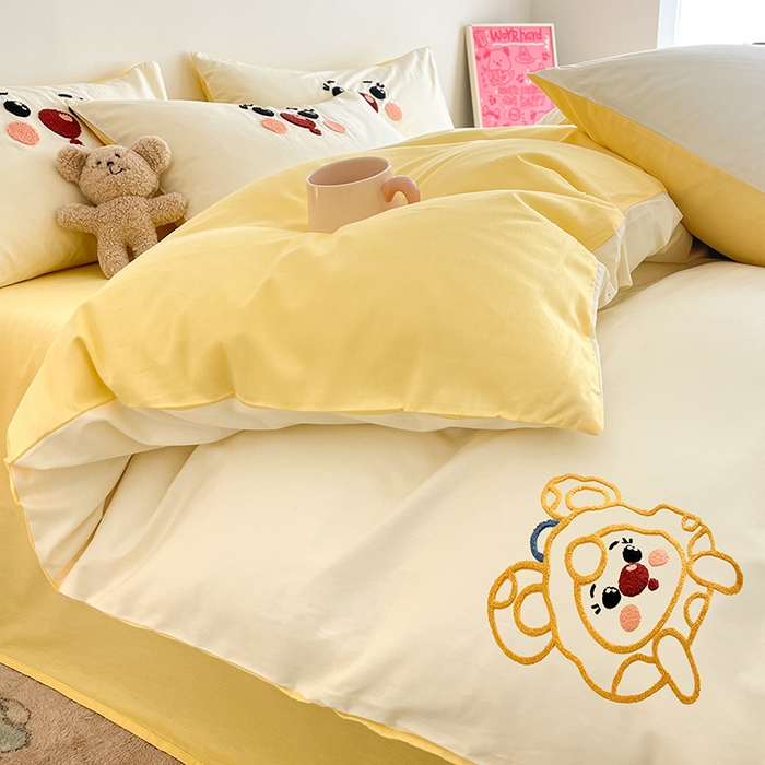 91家纺网 家纺一手货源 找家纺 琪格格纺织 2026新款卡通13372全棉纯棉毛巾绣四件套 调皮芝士 米白配奶黄