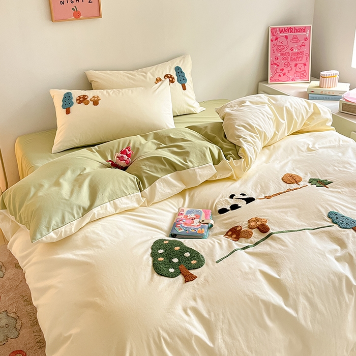 91家纺网 家纺一手货源 找家纺 琪格格纺织 2026新款卡通13372全棉纯棉毛巾绣四件套 森林熊猫