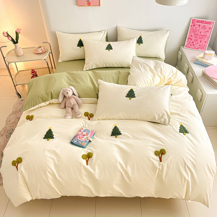 91家纺网 家纺一手货源 找家纺 琪格格纺织 2026新款卡通13372全棉纯棉毛巾绣四件套 心愿小树米白配奶绿