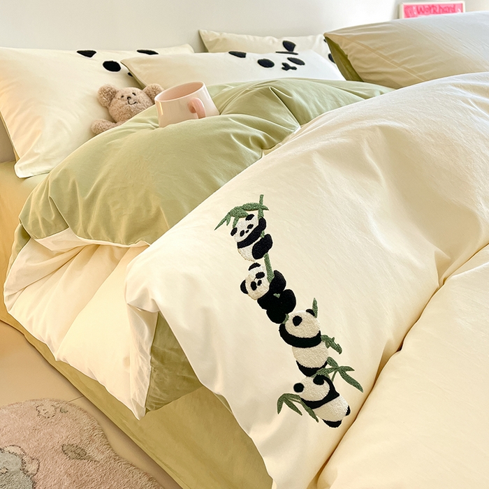 91家纺网 家纺一手货源 找家纺 琪格格纺织 2026新款卡通13372全棉纯棉毛巾绣四件套 熊猫爬树