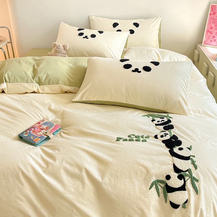 91家纺网 家纺一手货源 找家纺 琪格格纺织 2026新款卡通13372全棉纯棉毛巾绣四件套 熊猫爬树