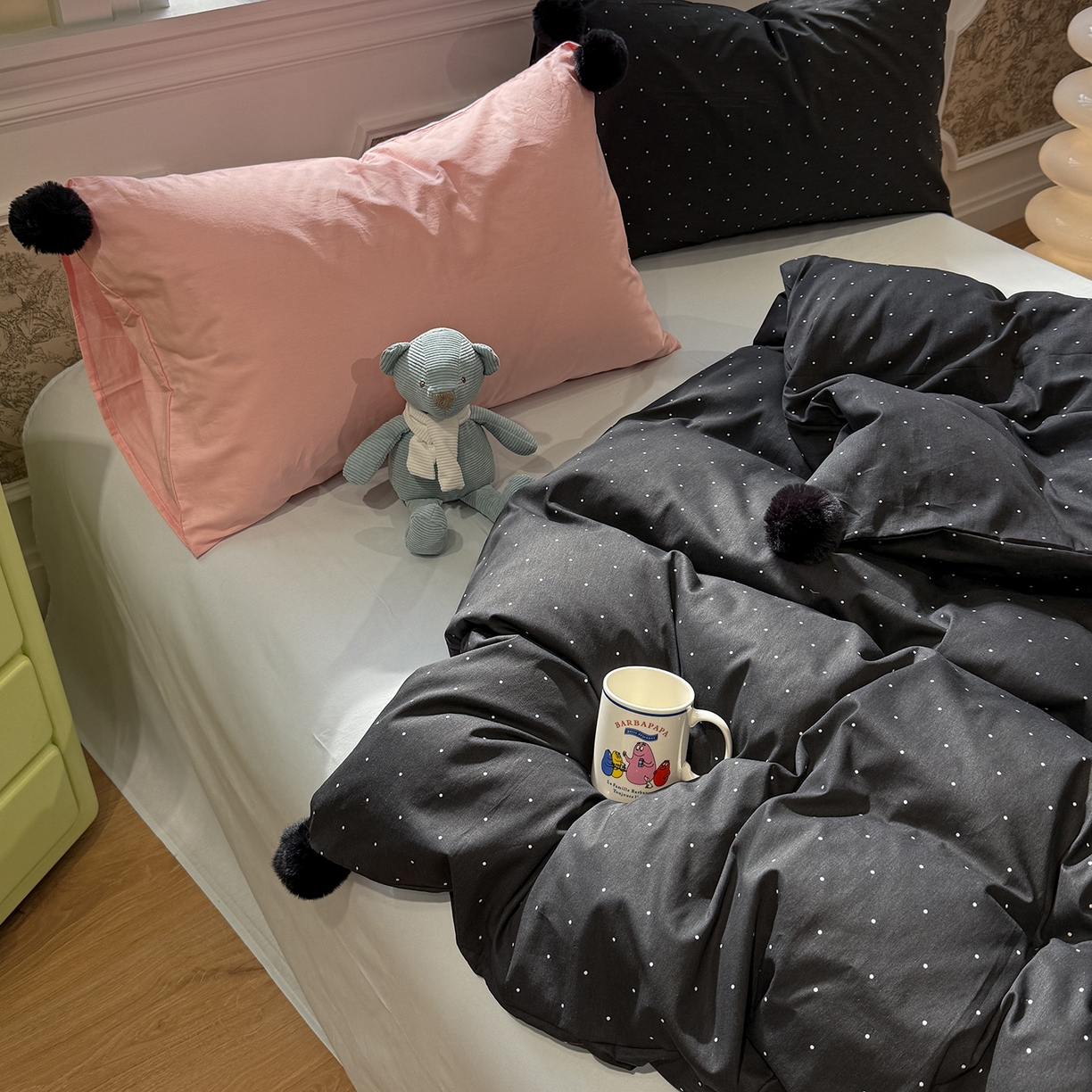 91家纺网 家纺一手货源 找家纺 慕尚家纺 2026新款全棉纯棉水洗带球工艺四件套 波点黑