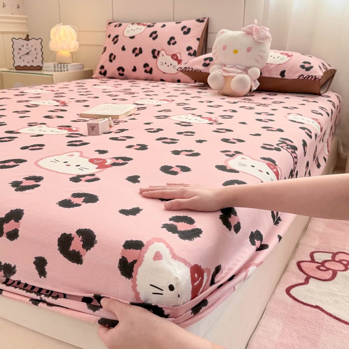 91家纺网 家纺一手货源 找家纺 博雅 2026新款全棉纯棉小卡通印花单床笠床笠单件 豹纹小猫-粉