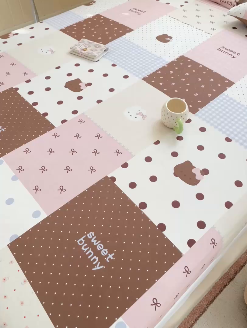 91家纺网 家纺一手货源 找家纺 博雅 2026新款全棉纯棉小卡通印花单床笠床笠单件 小版-咖格蝴蝶结喵