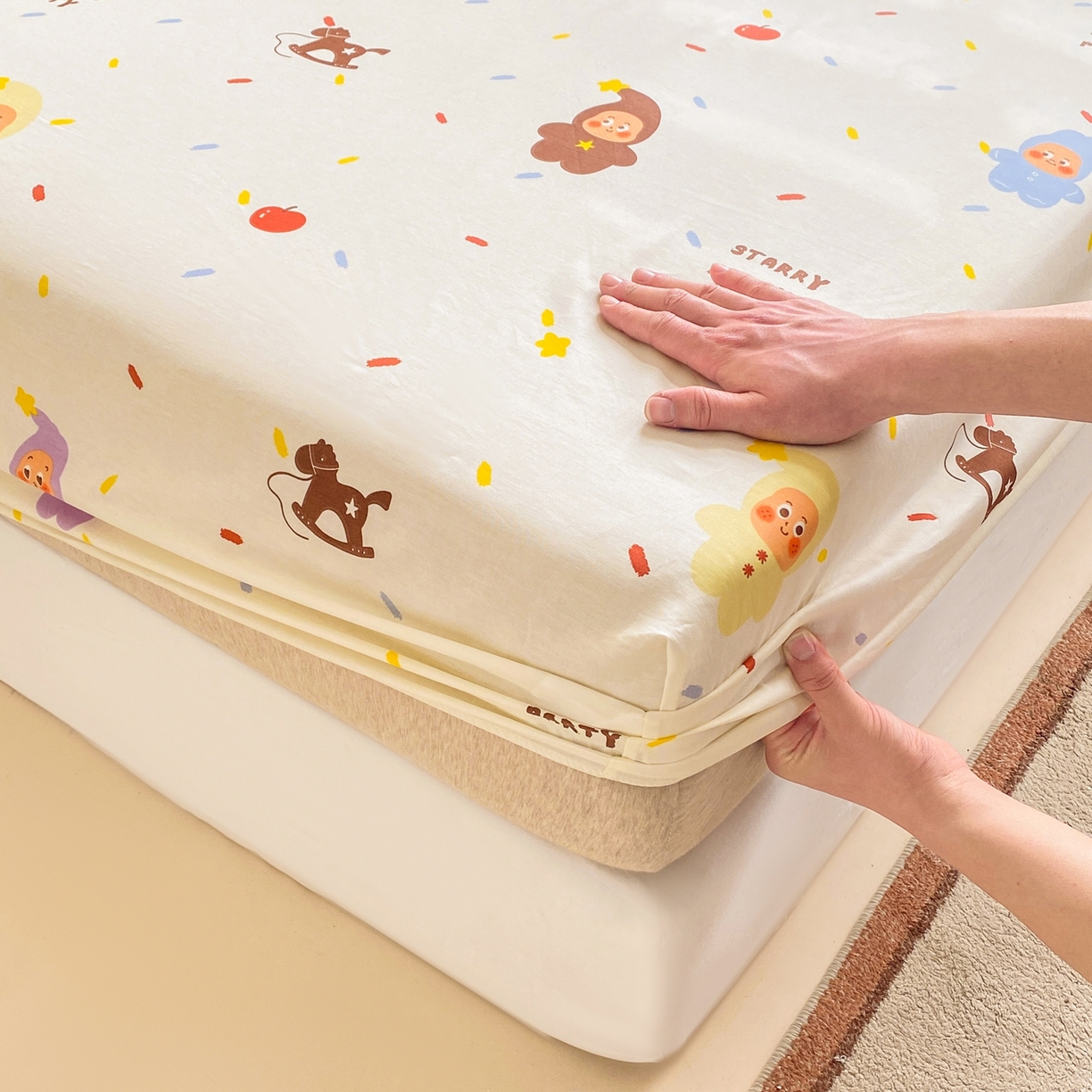 91家纺网 家纺一手货源 找家纺 博雅 2026新款全棉纯棉小卡通印花单床笠床笠单件 小版-苹果彩带星星人