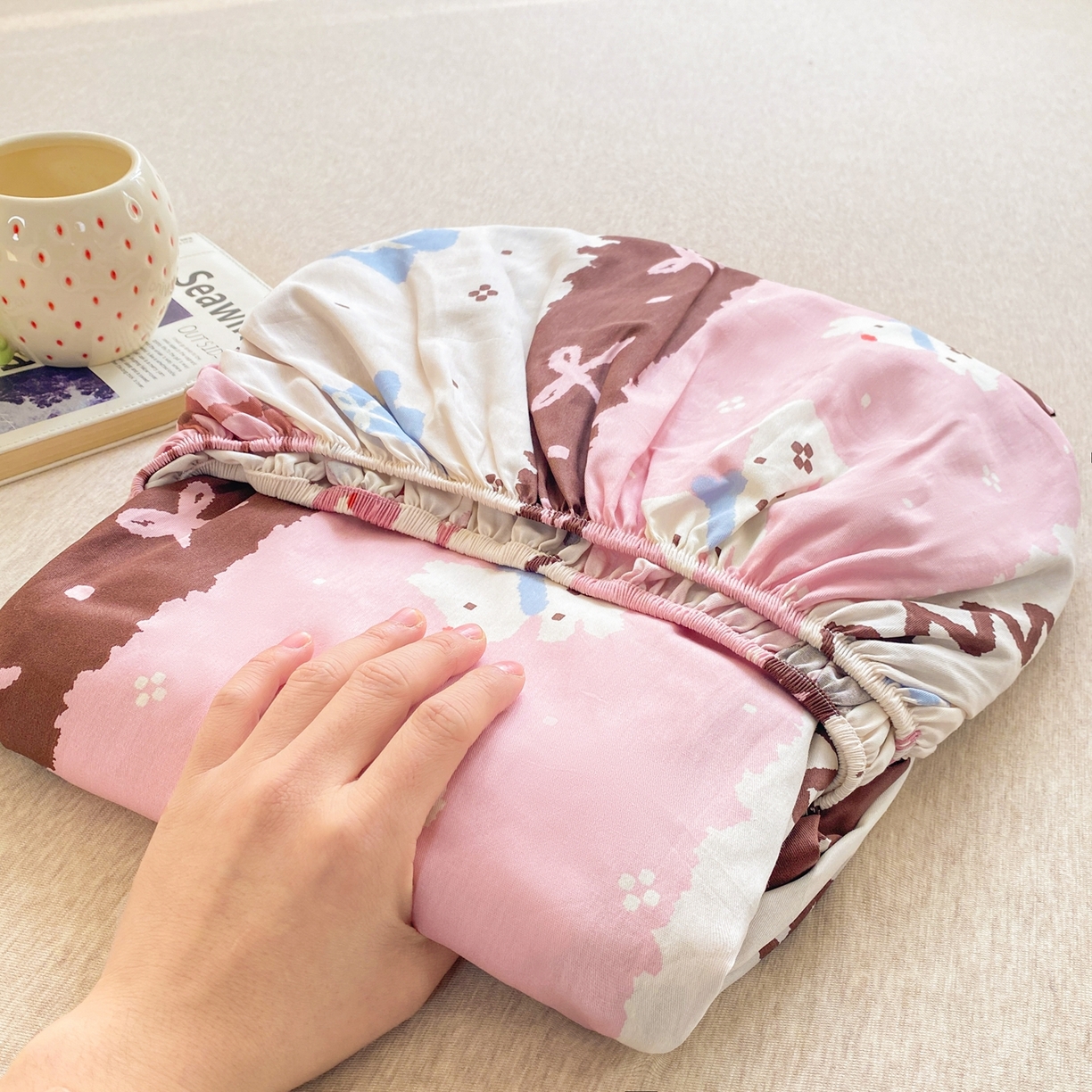 91家纺网 家纺一手货源 找家纺 博雅 2026新款全棉纯棉小卡通印花单床笠床笠单件 小版-雪地小狗-粉