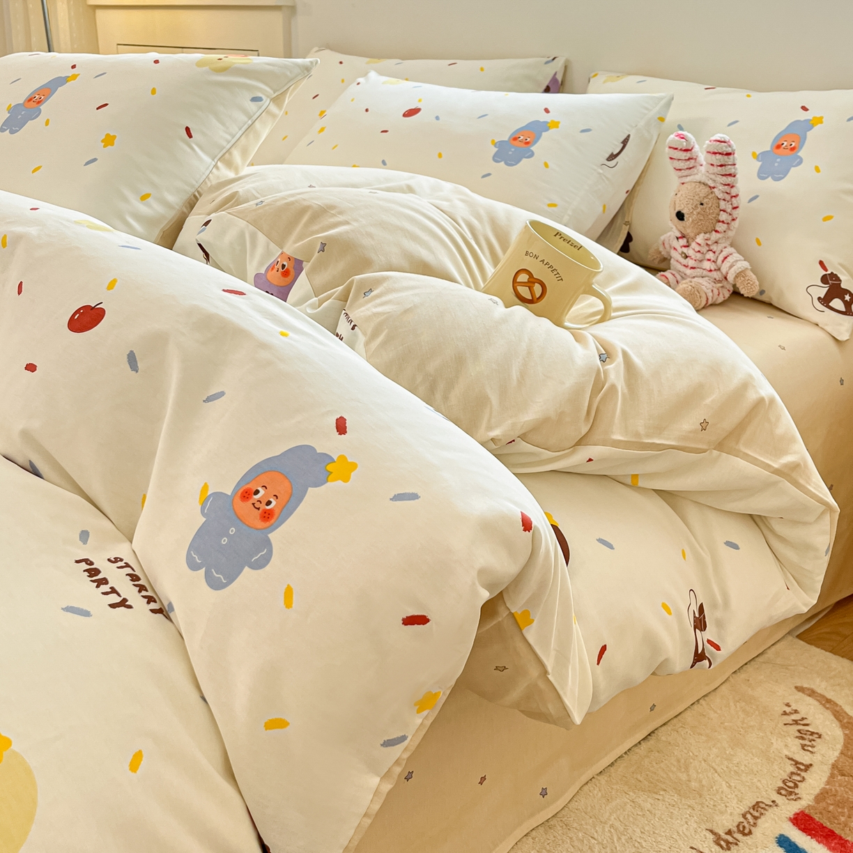 91家纺网 家纺一手货源 找家纺 博雅 2026新款全棉纯棉小卡通印花四件套 小版-苹果彩带星星人