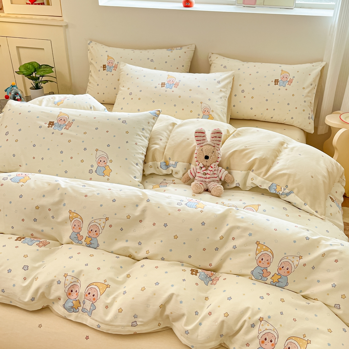 91家纺网 家纺一手货源 找家纺 博雅 2026新款全棉纯棉小卡通印花四件套 小版-可爱玩伴星星人