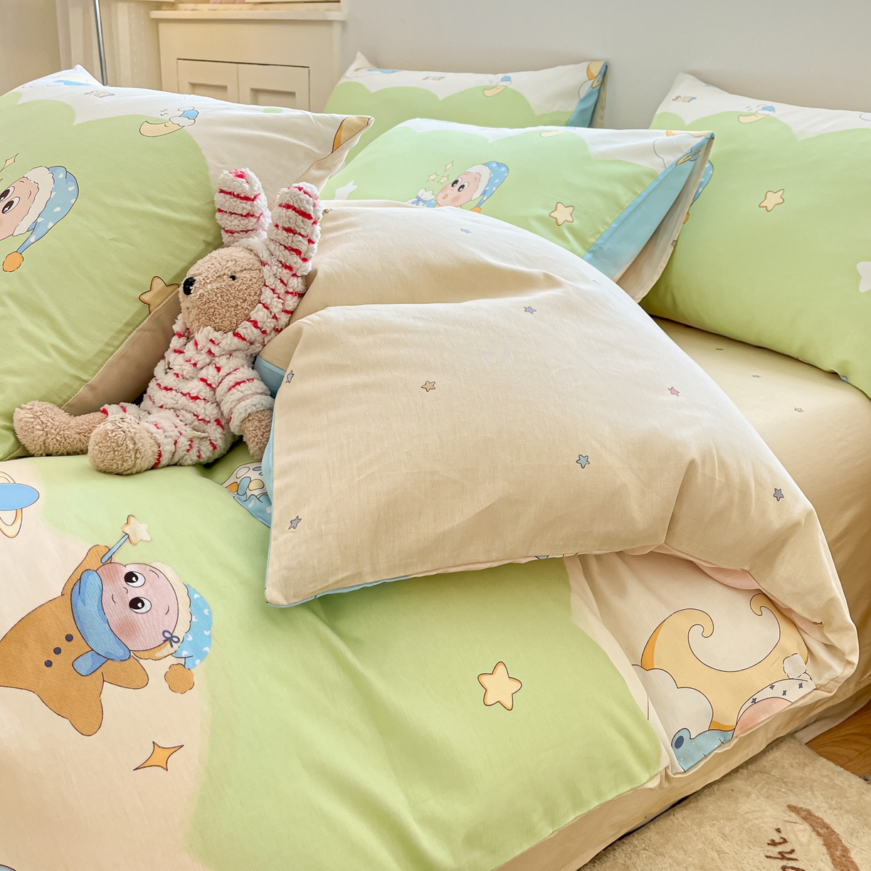 91家纺网 家纺一手货源 找家纺 博雅 2026新款全棉纯棉小卡通印花四件套 小版-魔法棒星星人