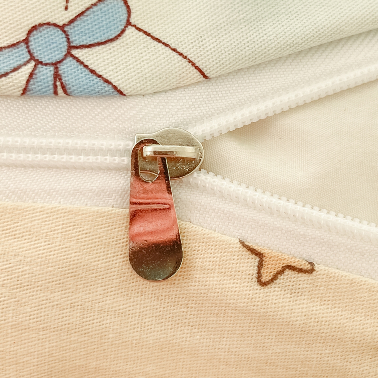 91家纺网 家纺一手货源 找家纺 博雅 2026新款全棉纯棉小卡通印花四件套 小版-魔法棒星星人