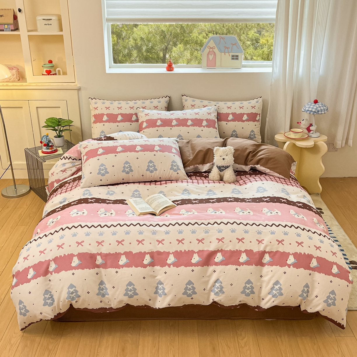 91家纺网 家纺一手货源 找家纺 博雅 2026新款全棉纯棉小卡通印花四件套 小版-雪地小狗-粉