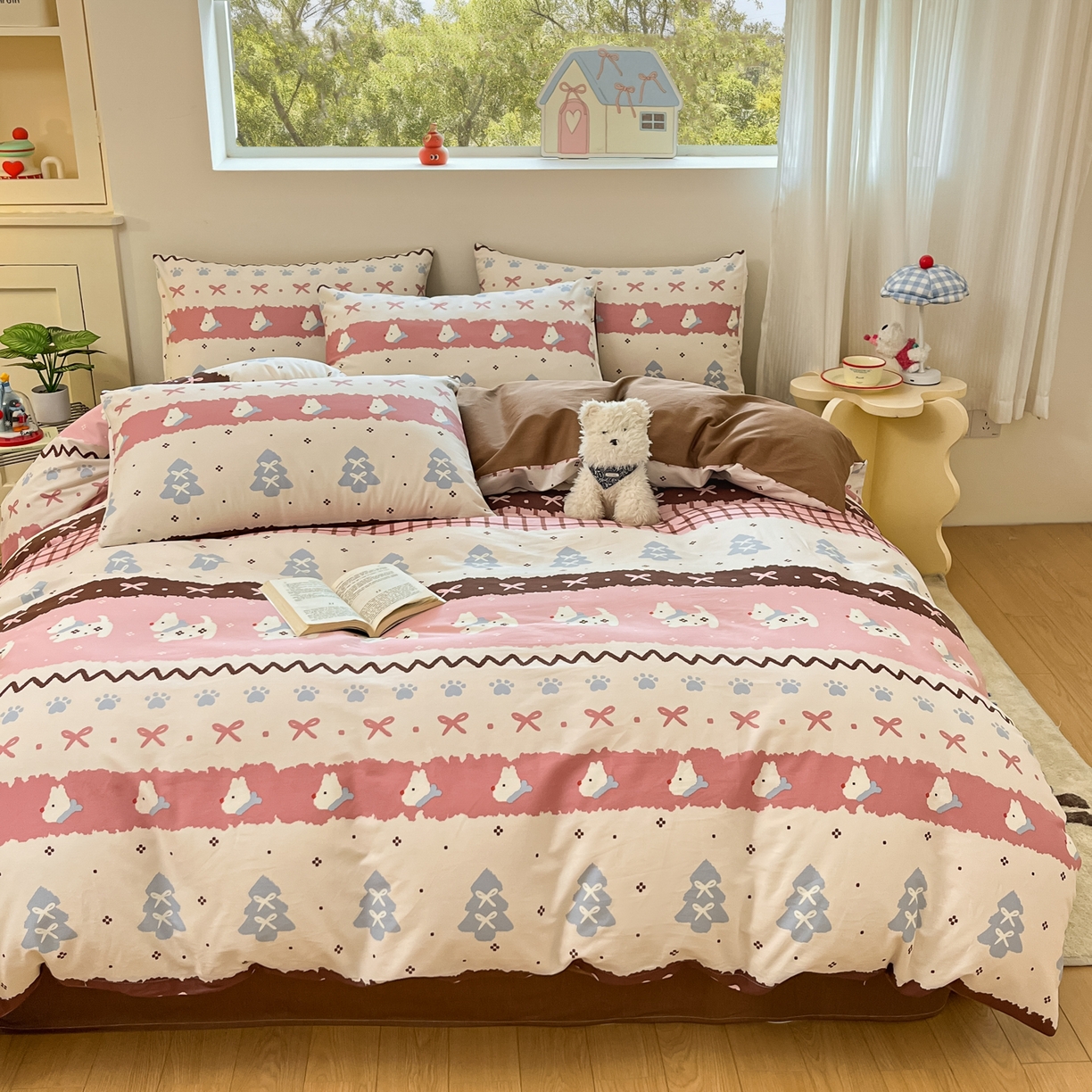 91家纺网 家纺一手货源 找家纺 博雅 2026新款全棉纯棉小卡通印花四件套 小版-雪地小狗-粉