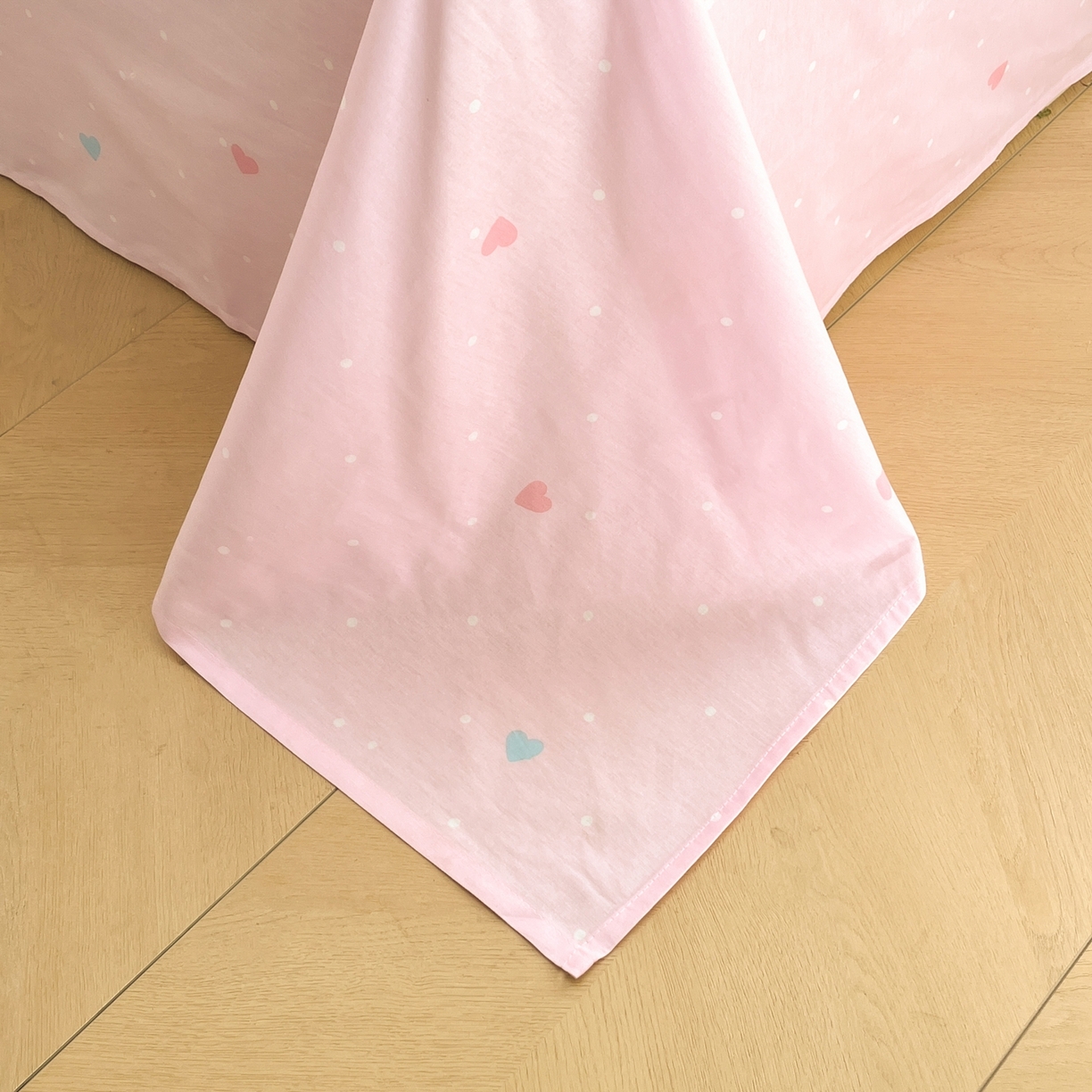 91家纺网 家纺一手货源 找家纺 博雅 2026新款三丽鸥全棉纯棉小版印花四件套 雏菊kt