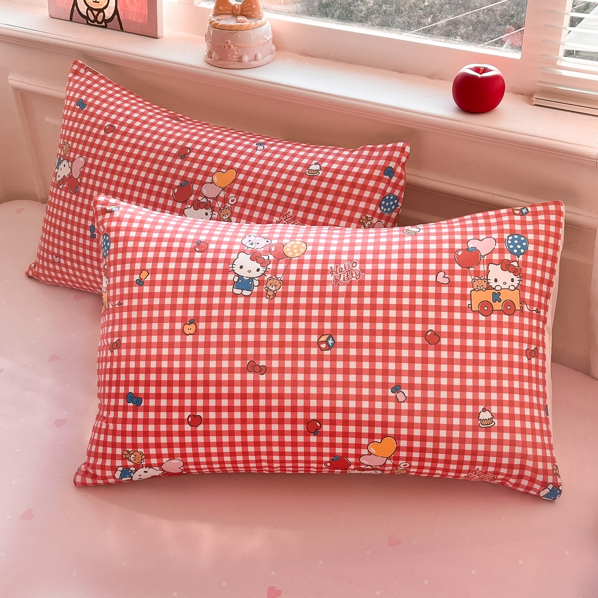 91家纺网 家纺一手货源 找家纺 博雅 2026新款三丽鸥全棉纯棉小版印花四件套 红格kt