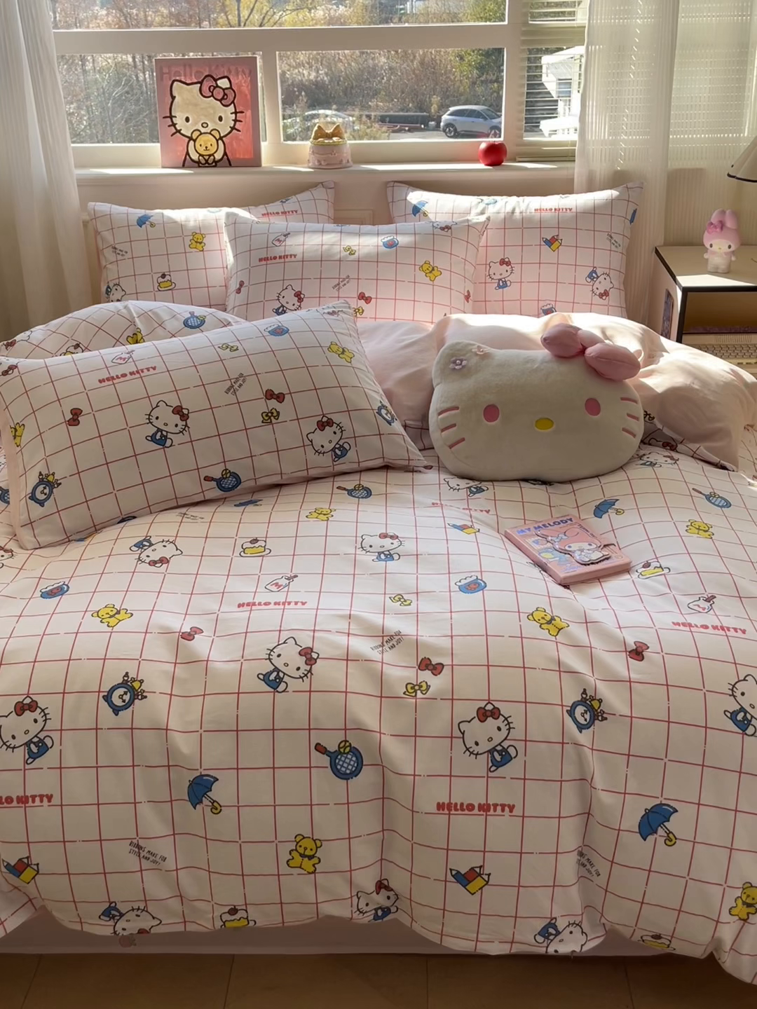 91家纺网 家纺一手货源 找家纺 博雅 2026新款三丽鸥全棉纯棉小版印花四件套 甜粉格纹kt