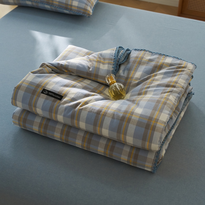 91家纺网 家纺一手货源 找家纺 暖阳 2026新款无印风色织全棉贝壳绣棉花夏被夏凉被空调被 贝壳简蓝格