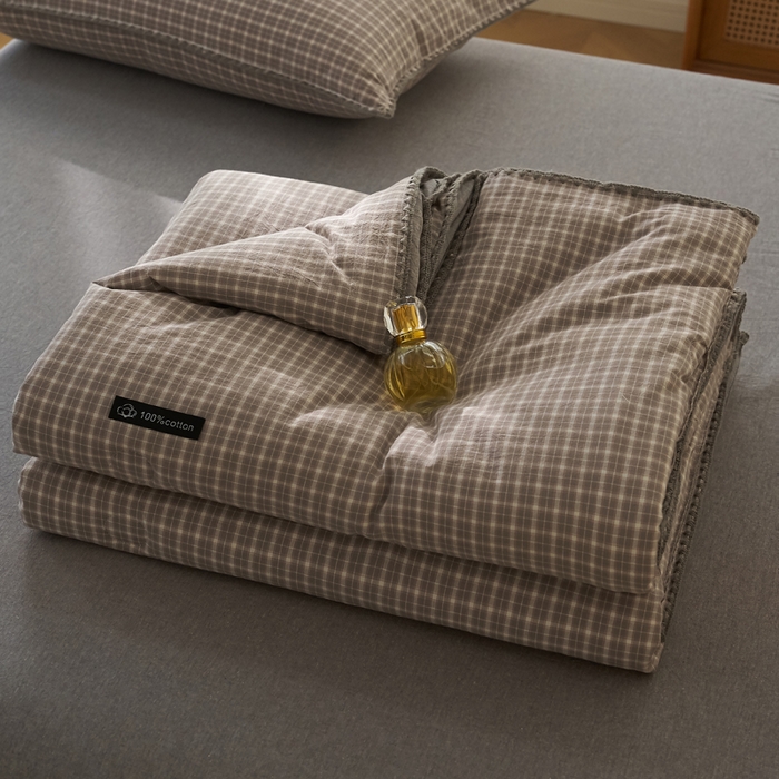 91家纺网 家纺一手货源 找家纺 暖阳 2026新款无印风色织全棉贝壳绣棉花夏被夏凉被空调被 贝壳诺咖小格