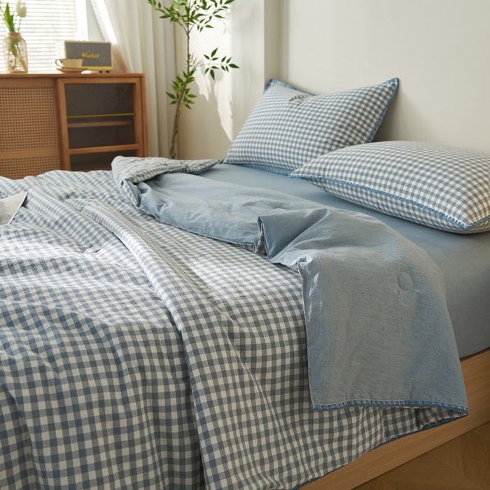 91家纺网 家纺一手货源 找家纺 暖阳 2026新款无印风色织全棉贝壳绣棉花夏被夏凉被空调被 贝壳青年格蓝