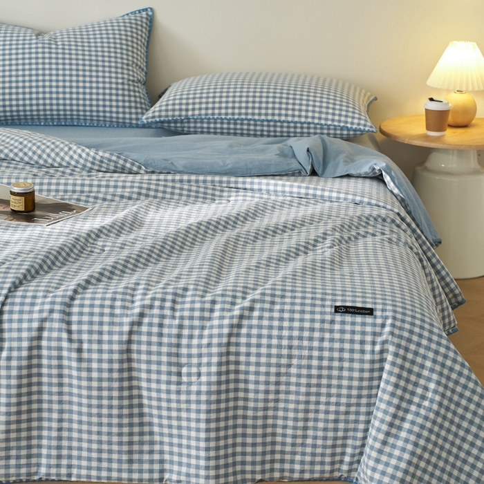 91家纺网 家纺一手货源 找家纺 暖阳 2026新款无印风色织全棉贝壳绣棉花夏被夏凉被空调被 贝壳青年格蓝