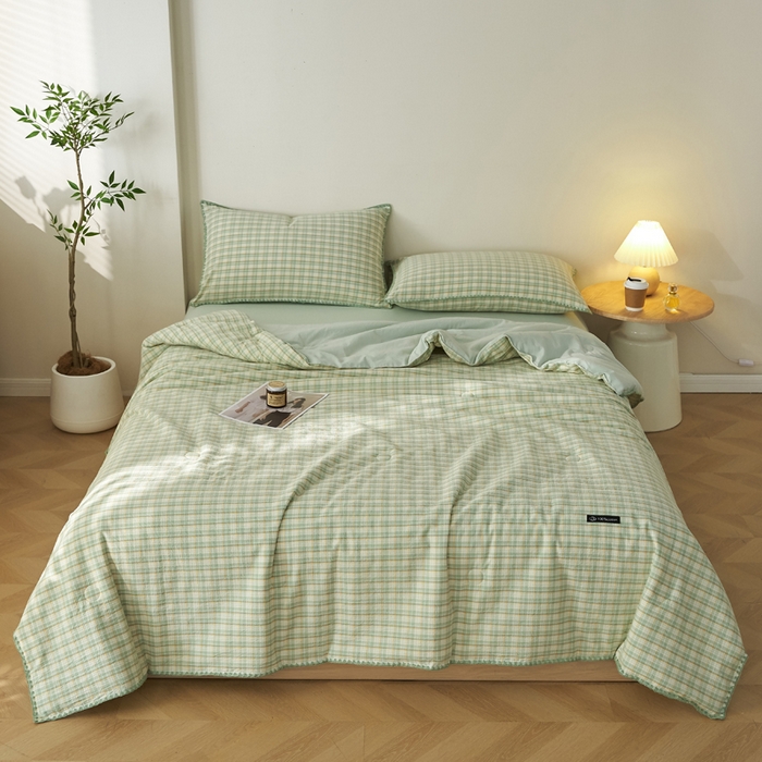 91家纺网 家纺一手货源 找家纺 暖阳 2026新款无印风色织全棉贝壳绣棉花夏被夏凉被空调被 贝壳青年格绿