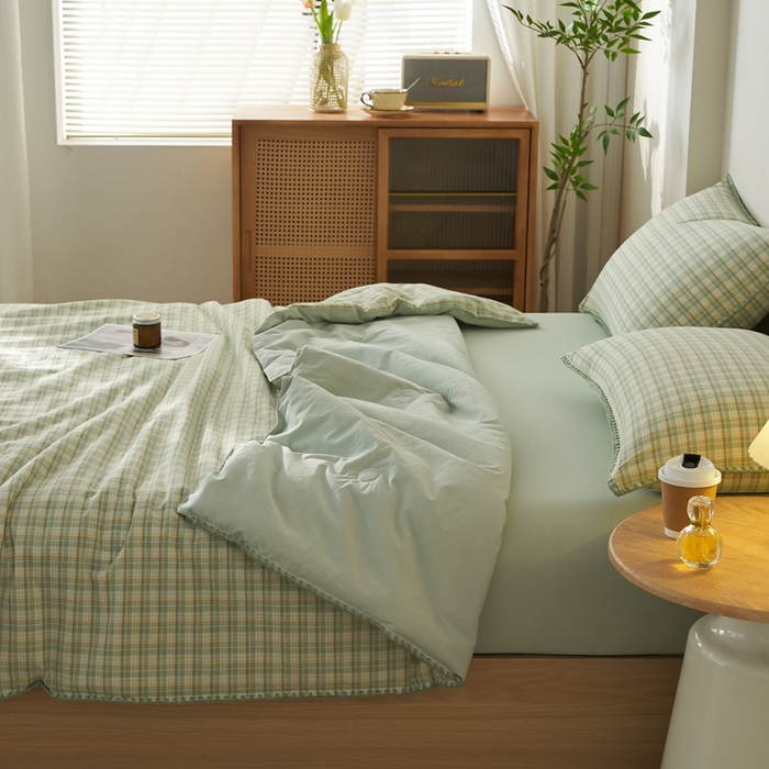 91家纺网 家纺一手货源 找家纺 暖阳 2026新款无印风色织全棉贝壳绣棉花夏被夏凉被空调被 贝壳青年格绿