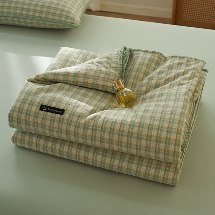 91家纺网 家纺一手货源 找家纺 暖阳 2026新款无印风色织全棉贝壳绣棉花夏被夏凉被空调被 贝壳青年格绿