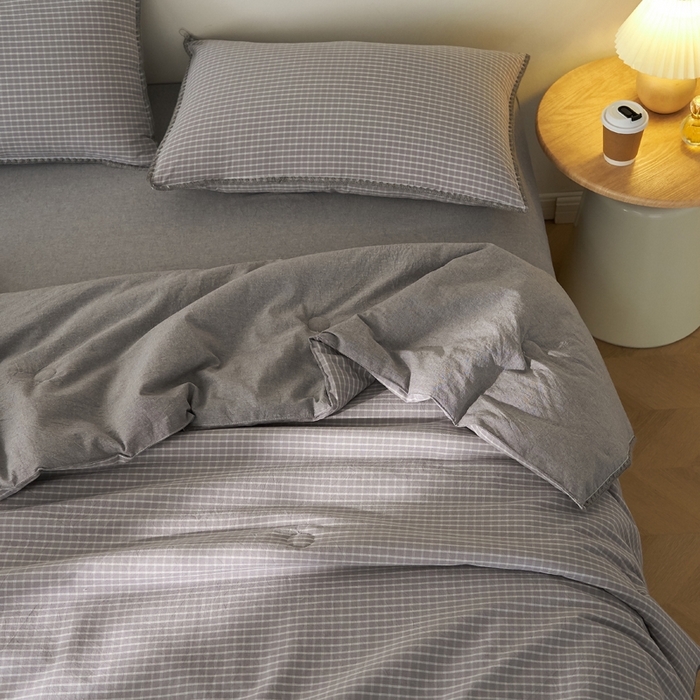 91家纺网 家纺一手货源 找家纺 暖阳 2026新款无印风色织全棉贝壳绣棉花夏被夏凉被空调被 贝壳小灰格