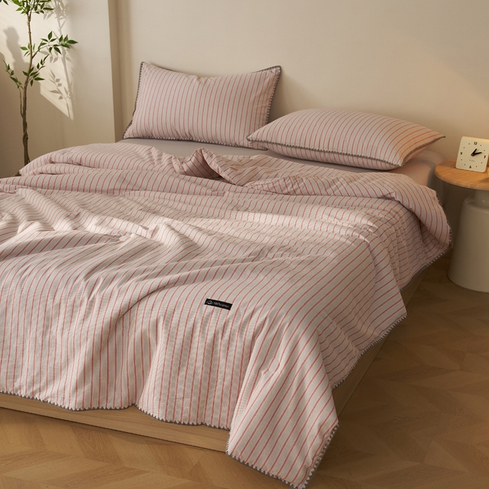 91家纺网 家纺一手货源 找家纺 暖阳 2026新款无印风色织全棉贝壳绣棉花夏被夏凉被空调被 贝壳初晴红