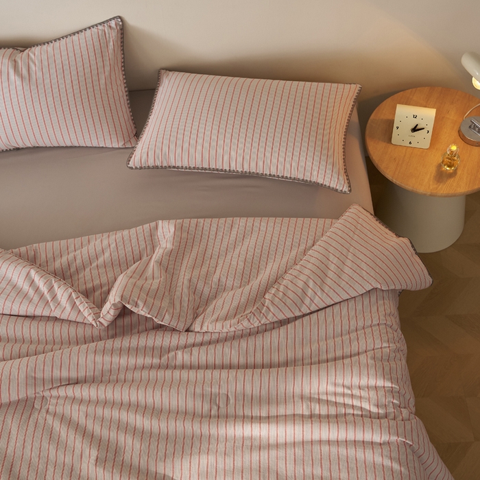 91家纺网 家纺一手货源 找家纺 暖阳 2026新款无印风色织全棉贝壳绣棉花夏被夏凉被空调被 贝壳初晴红