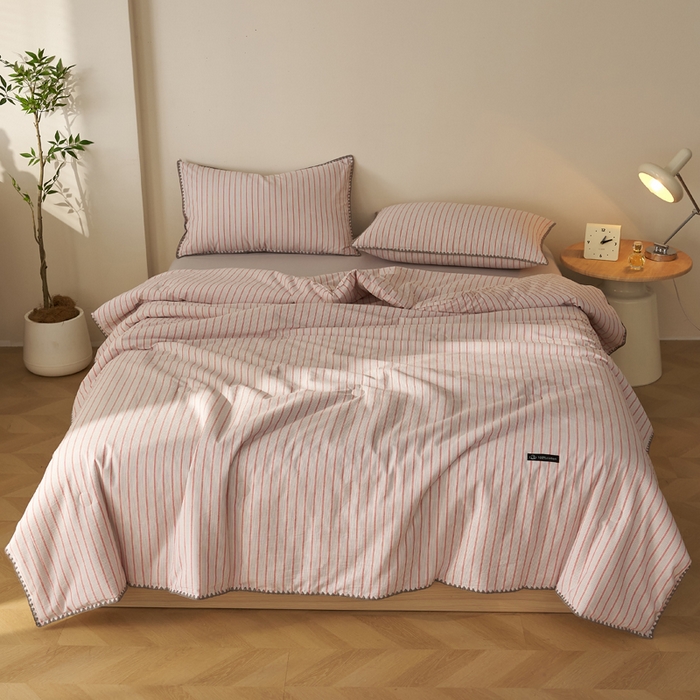 91家纺网 家纺一手货源 找家纺 暖阳 2026新款无印风色织全棉贝壳绣棉花夏被夏凉被空调被 贝壳初晴红