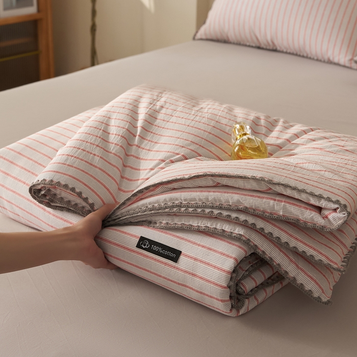 91家纺网 家纺一手货源 找家纺 暖阳 2026新款无印风色织全棉贝壳绣棉花夏被夏凉被空调被 贝壳初晴红