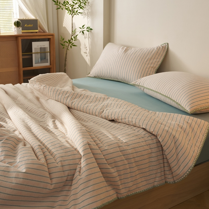 91家纺网 家纺一手货源 找家纺 暖阳 2026新款无印风色织全棉贝壳绣棉花夏被夏凉被空调被 贝壳春染绿