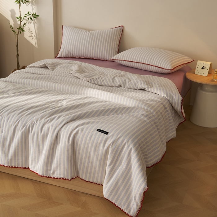 91家纺网 家纺一手货源 找家纺 暖阳 2026新款无印风色织全棉贝壳绣棉花夏被夏凉被空调被 贝壳海盐紫