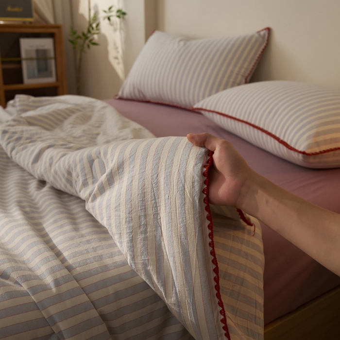 91家纺网 家纺一手货源 找家纺 暖阳 2026新款无印风色织全棉贝壳绣棉花夏被夏凉被空调被 贝壳海盐紫