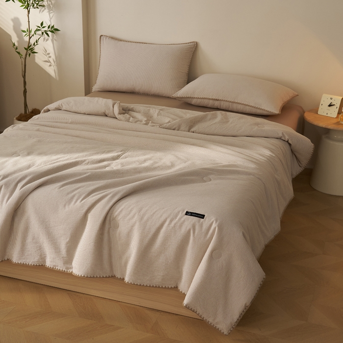 91家纺网 家纺一手货源 找家纺 暖阳 2026新款无印风色织全棉贝壳绣棉花夏被夏凉被空调被 贝壳可可咖