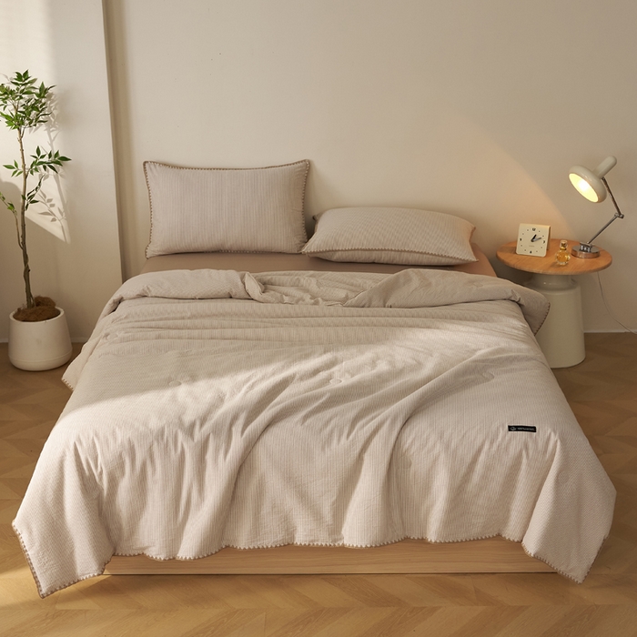 91家纺网 家纺一手货源 找家纺 暖阳 2026新款无印风色织全棉贝壳绣棉花夏被夏凉被空调被 贝壳可可咖