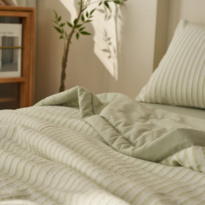 91家纺网 家纺一手货源 找家纺 暖阳 2026新款全棉色织提花良品系列棉花夏被夏凉被空调被 良品-条纹绿