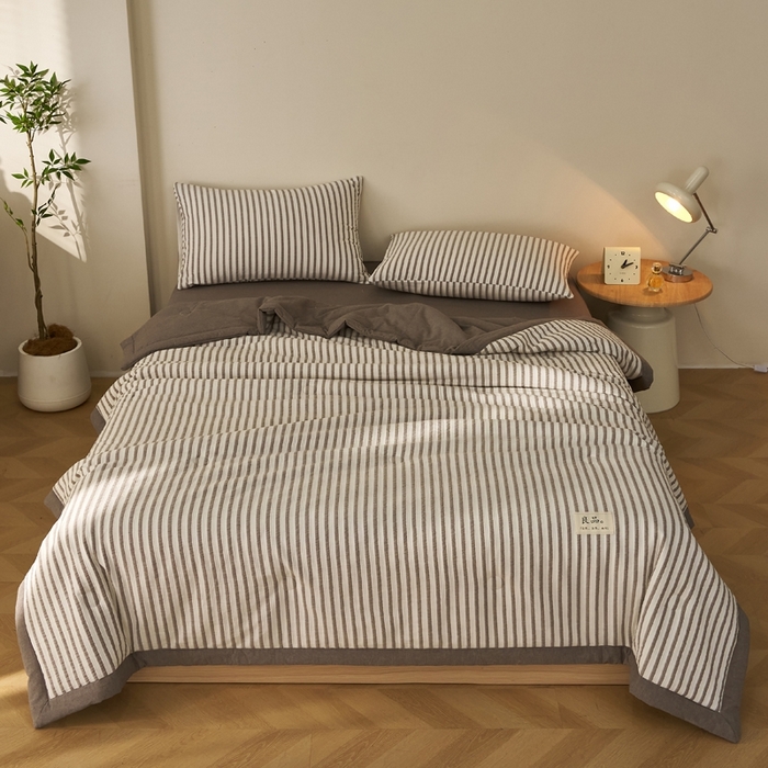 91家纺网 家纺一手货源 找家纺 暖阳 2026新款全棉色织提花良品系列棉花夏被夏凉被空调被 良品-条纹灰