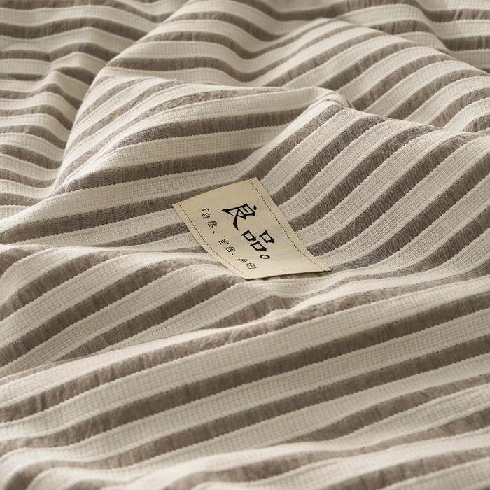 91家纺网 家纺一手货源 找家纺 暖阳 2026新款全棉色织提花良品系列棉花夏被夏凉被空调被 良品-条纹灰
