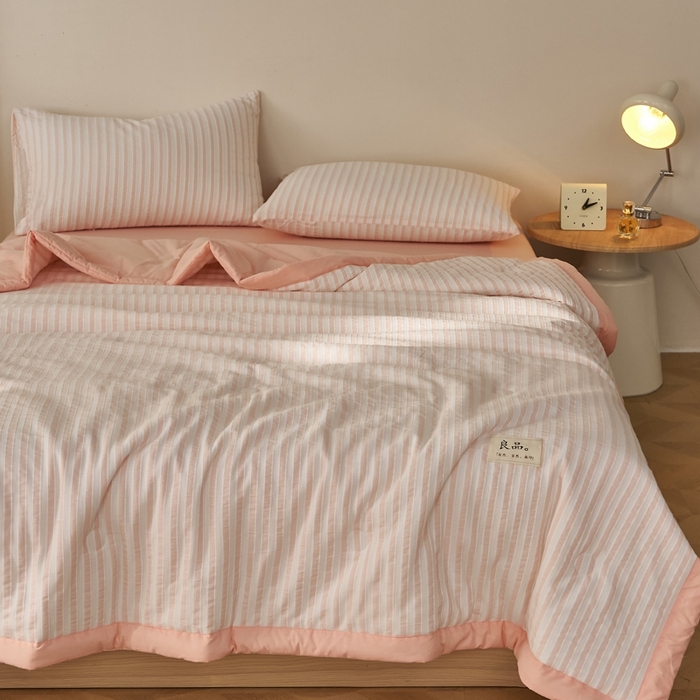 91家纺网 家纺一手货源 找家纺 暖阳 2026新款全棉色织提花良品系列棉花夏被夏凉被空调被 良品-条纹粉