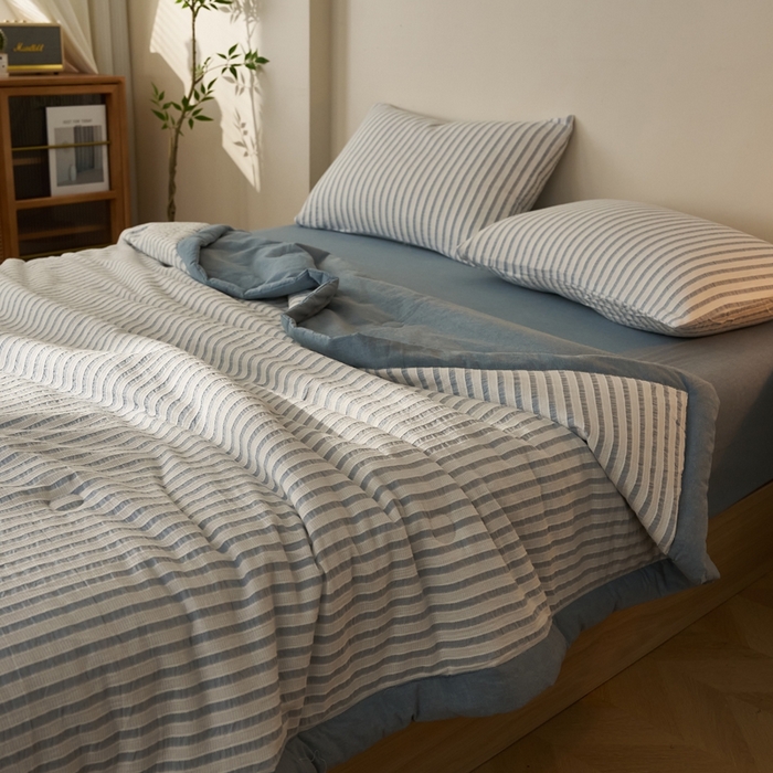 91家纺网 家纺一手货源 找家纺 暖阳 2026新款全棉色织提花良品系列棉花夏被夏凉被空调被 良品-条纹蓝