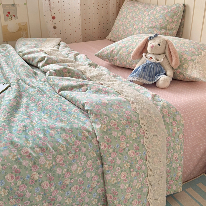 91家纺网 家纺一手货源 找家纺 暖阳 2026新款全棉花边款棉花夏被夏凉被空调被 花边梦境